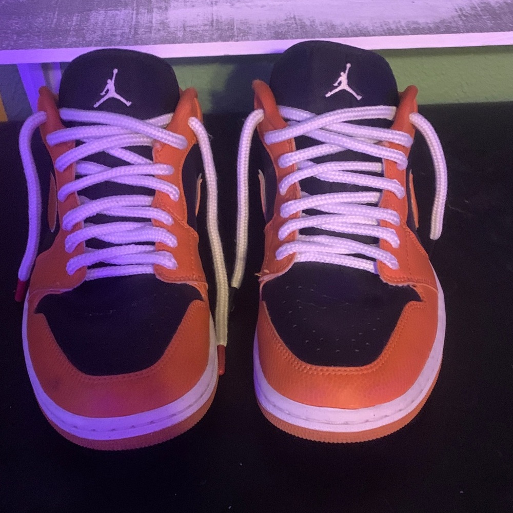 Jordan Men's Black and Orange Sneakers